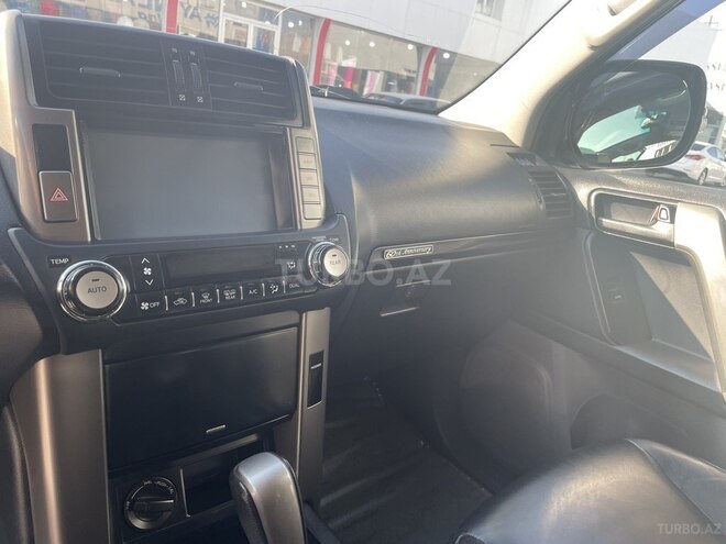 Toyota Land Cruiser Prado 2010, 255,000 km - 2.7 л - Bakı