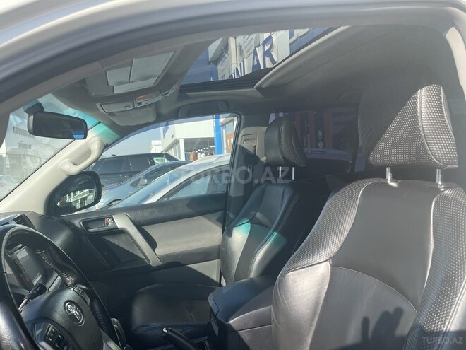 Toyota Land Cruiser Prado 2010, 255,000 km - 2.7 л - Bakı