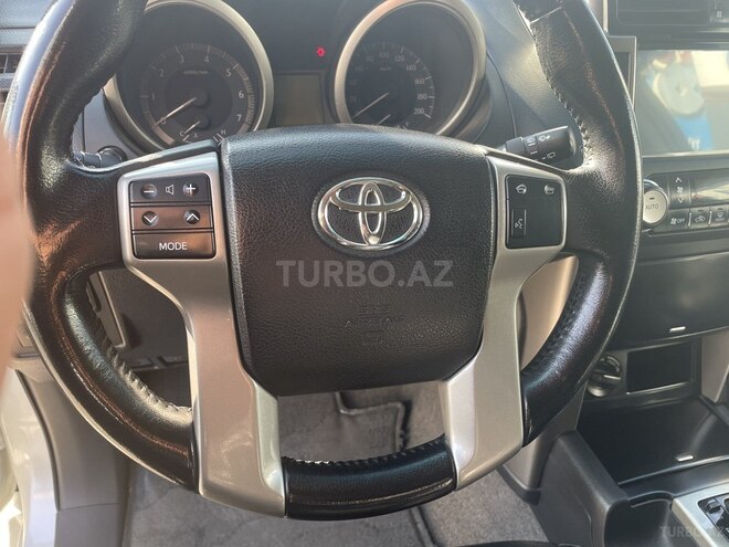 Toyota Land Cruiser Prado 2010, 255,000 km - 2.7 л - Bakı