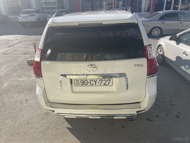 Toyota Land Cruiser Prado 2010, 255,000 km - 2.7 л - Bakı