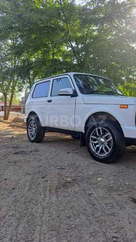 LADA (VAZ) Niva 2014, 140,000 km - 1.7 л - Lerik