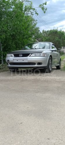 Opel Vectra 1998, 220,000 km - 1.8 l - Qazax