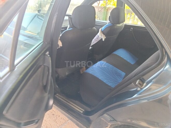 Mercedes C 200 1998, 235,800 km - 2.0 l - Biləsuvar