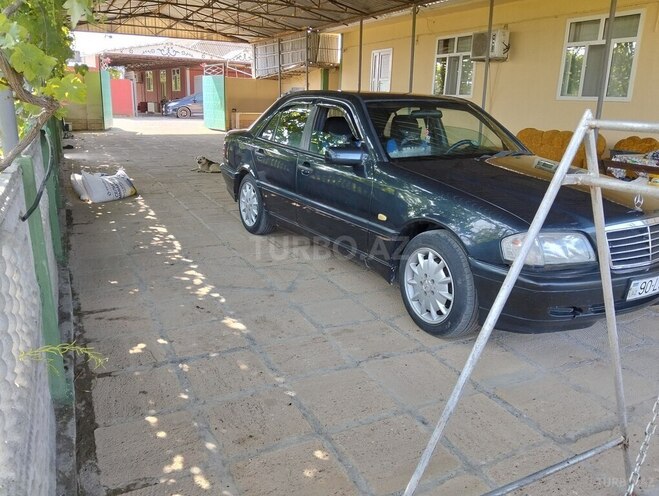 Mercedes C 200 1998, 235,800 km - 2.0 l - Biləsuvar