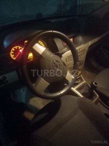 Opel Astra 2007, 231,000 km - 1.4 л - Bakı