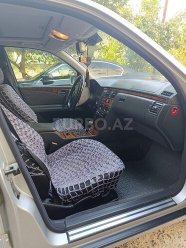 Mercedes E 240 1999, 241,779 km - 2.4 l - Şirvan