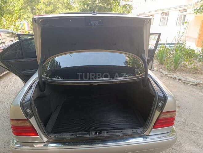 Mercedes E 240 1999, 241,779 km - 2.4 l - Şirvan
