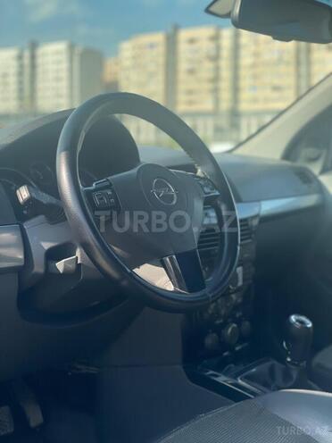 Opel Astra 2009, 302,000 km - 1.3 l - Xırdalan
