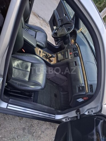 Mercedes E 240 1998, 350,000 km - 2.4 l - Sumqayıt