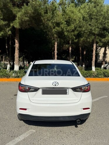 Toyota Yaris iA 2019, 125,000 km - 1.5 l - Bakı