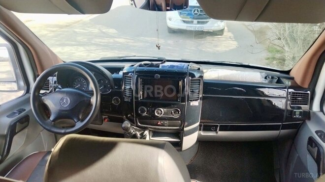 Mercedes Sprinter 316 2018, 284,000 km - 2.7 l - Bakı