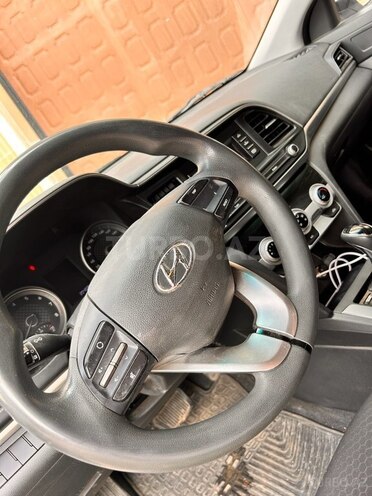 Hyundai Elantra 2020, 204,000 km - 1.6 л - Tovuz
