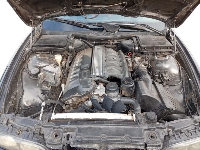 BMW 525 1996, 124,646 km - 2.5 l - Bakı