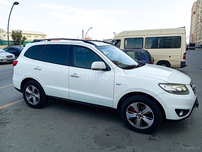 Hyundai Santa Fe 2011, 255,000 km - 2.0 л - Bakı