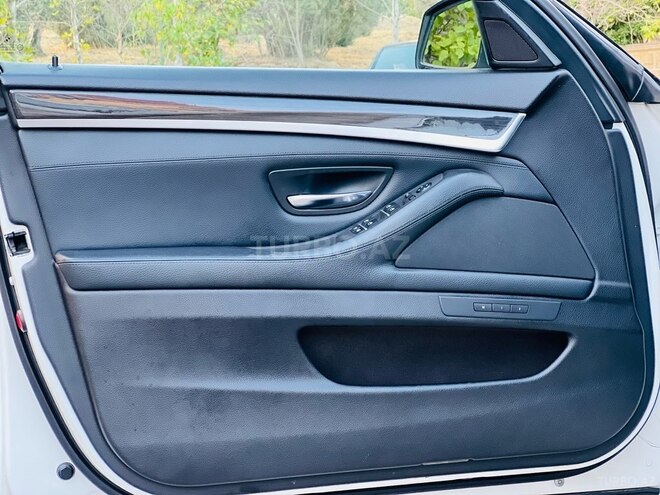 BMW 525 2012, 230,000 km - 2.0 л - Bakı
