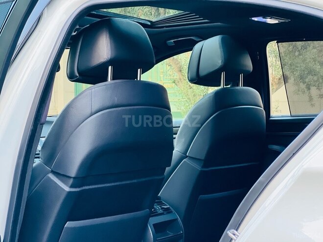 BMW 525 2012, 230,000 km - 2.0 л - Bakı