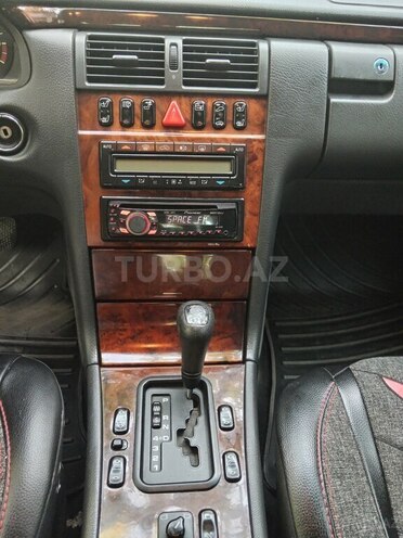 Mercedes E 230 1996, 300,000 km - 2.3 l - Ağcabədi
