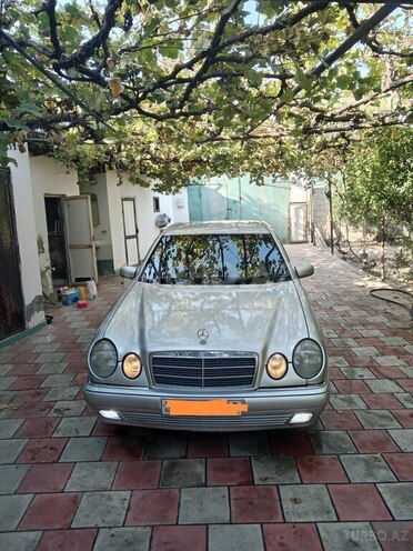 Mercedes E 230 1996, 300,000 km - 2.3 l - Ağcabədi