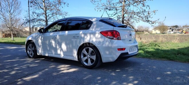 Chevrolet Cruze 2012, 290,366 km - 1.6 л - Xudat