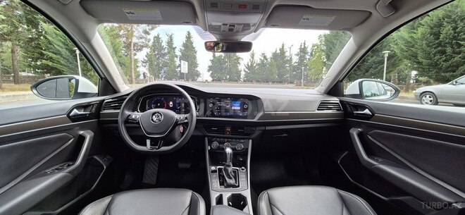 Volkswagen Jetta 2018, 50,000 km - 1.4 l - Qax