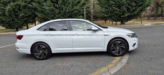 Volkswagen Jetta 2018, 50,000 km - 1.4 l - Qax
