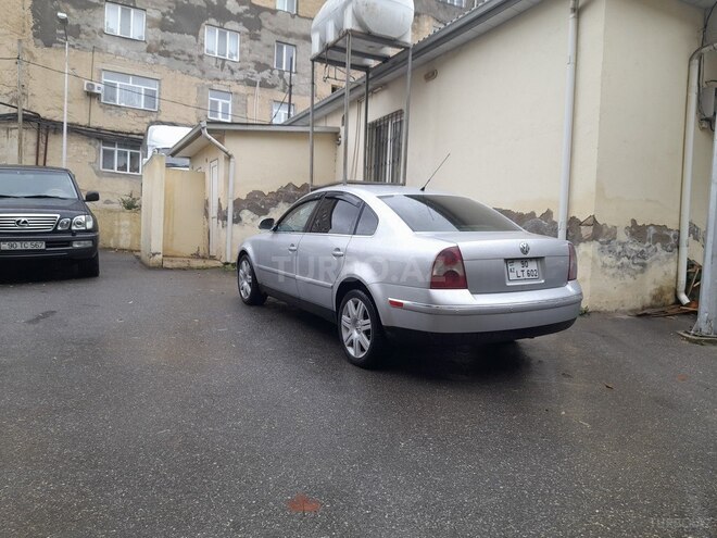 Volkswagen Passat 2004, 320,000 km - 1.8 l - Bakı