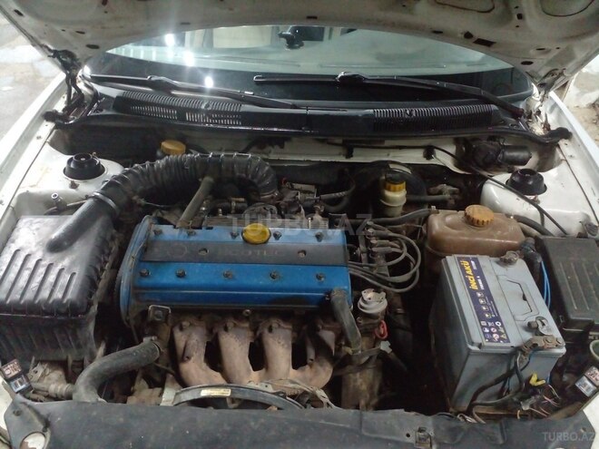 Daewoo Nubira 1998, 355,000 km - 2.0 l - Bakı
