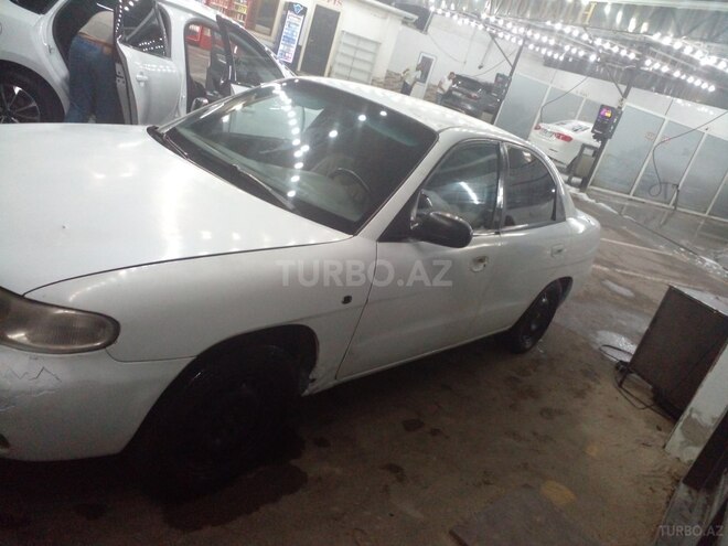 Daewoo Nubira 1998, 355,000 km - 2.0 l - Bakı