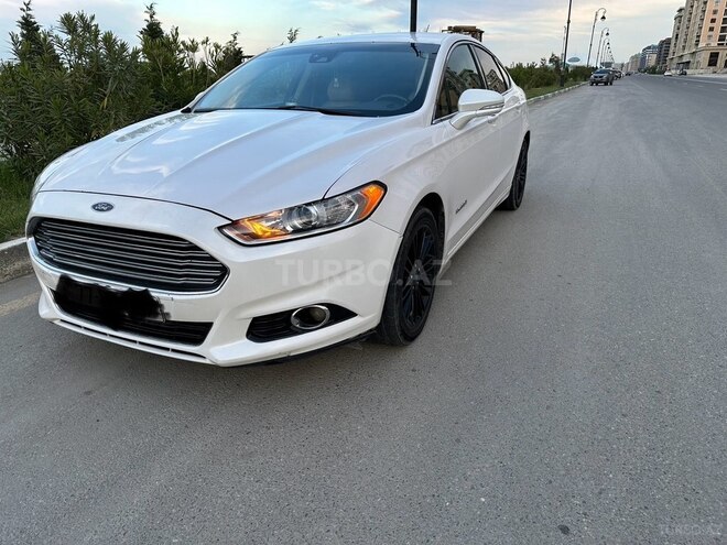 Ford Fusion (North America) 2013, 375,000 km - 2.0 l - Sumqayıt