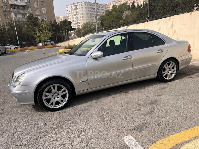 Mercedes E 270 2002, 276,000 km - 2.7 l - Bakı