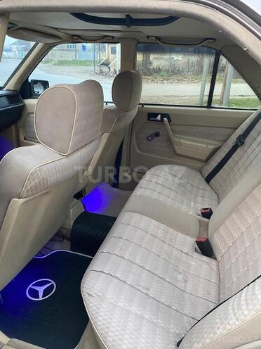 Mercedes 190 1990, 230,000 km - 2.0 l - Xaçmaz