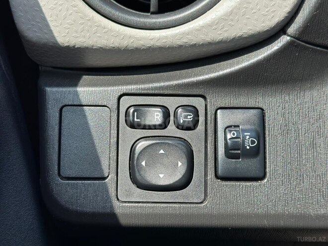 Toyota Vitz 2018, 115,000 km - 1.5 l - Bakı