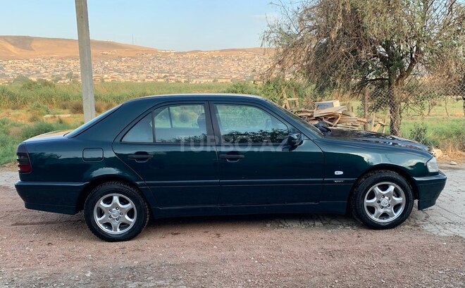 Mercedes C 220 1999, 582,631 km - 2.2 l - Bakı