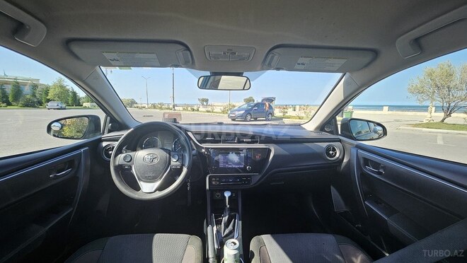 Toyota Corolla 2017, 230,000 km - 1.5 l - Bakı