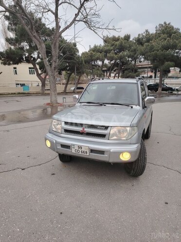 Mitsubishi Pajero io 1998, 285,000 km - 1.8 l - Bakı