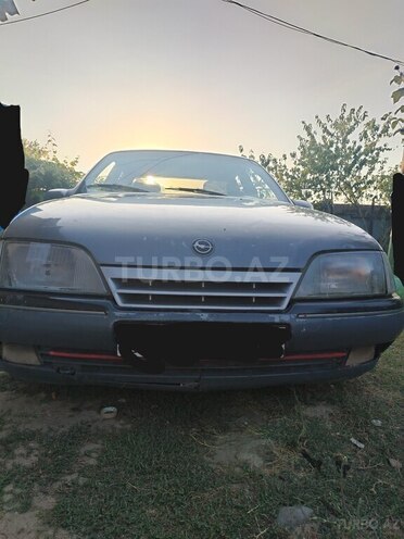 Opel Omega 1986, 236,449 km - 2.0 l - Masallı