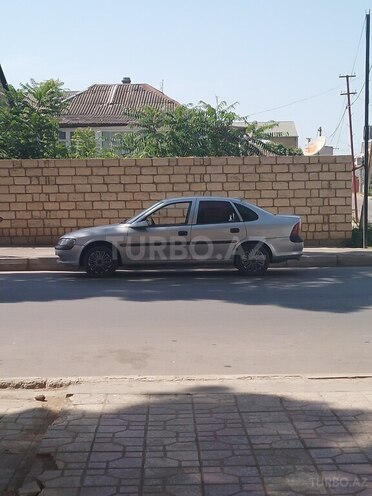 Opel Vectra 1996, 500,000 km - 1.6 l - Xaçmaz