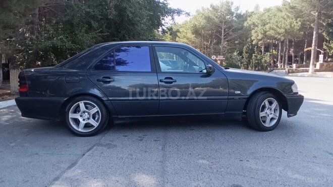 Mercedes C 220 1999, 270,500 km - 2.2 л - Sumqayıt