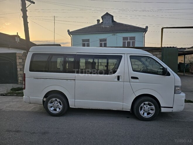 Toyota HiAce 2010, 300,000 km - 2.5 l - Bakı