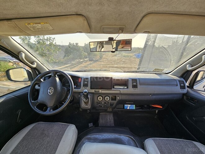Toyota HiAce 2010, 300,000 km - 2.5 l - Bakı