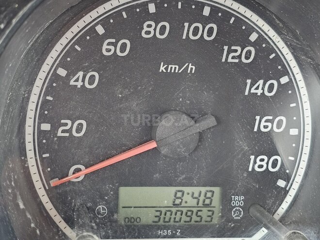 Toyota HiAce 2010, 300,000 km - 2.5 l - Bakı