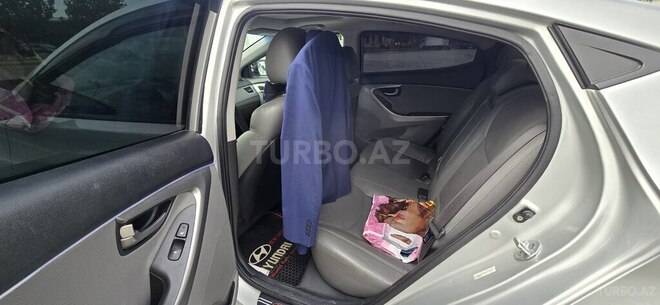 Hyundai Elantra 2011, 168,764 km - 1.8 l - Yevlax