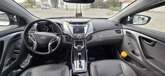Hyundai Elantra 2011, 168,764 km - 1.8 l - Yevlax