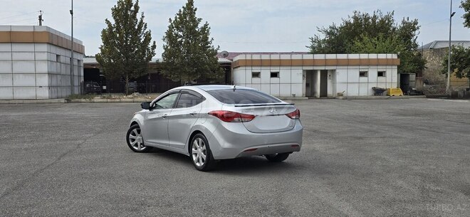 Hyundai Elantra 2011, 168,764 km - 1.8 l - Yevlax