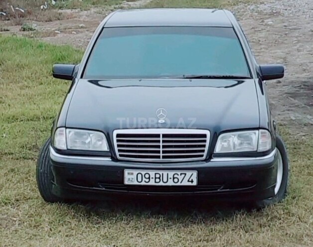 Mercedes C 220 2000, 342,120 km - 2.2 л - Bərdə
