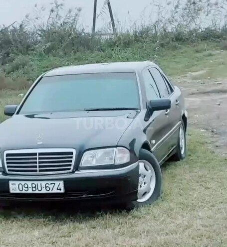 Mercedes C 220 2000, 342,120 km - 2.2 л - Bərdə