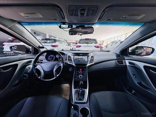 Hyundai Elantra 2015, 157,716 km - 1.8 l - Bakı