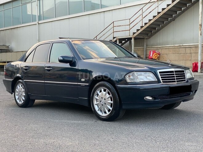 Mercedes C 220 2000, 351,000 km - 2.2 l - Bakı