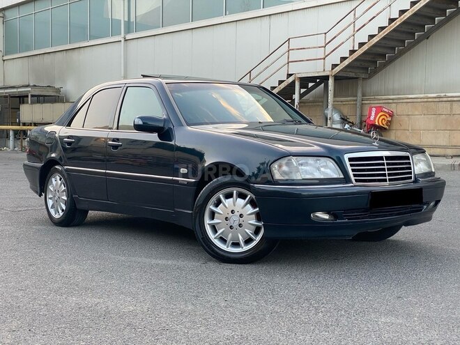 Mercedes C 220 2000, 351,000 km - 2.2 l - Bakı