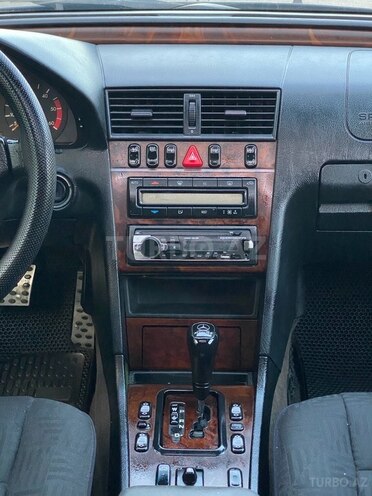 Mercedes C 220 2000, 351,000 km - 2.2 l - Bakı